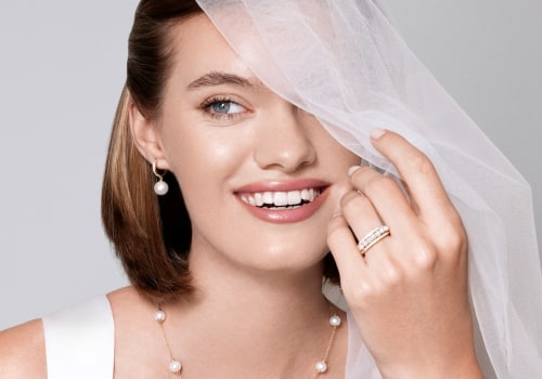 How Bridal Shop Trends Influence Pre-Owned Jewelry Choices